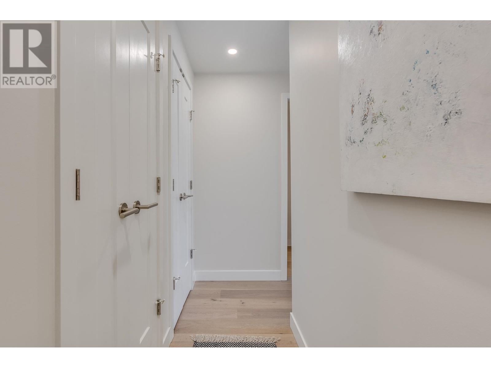 Listing Picture 20 of 30 : 107 5005 ASH STREET, Vancouver / 溫哥華 - 魯藝地產 Yvonne Lu Group - MLS Medallion Club Member