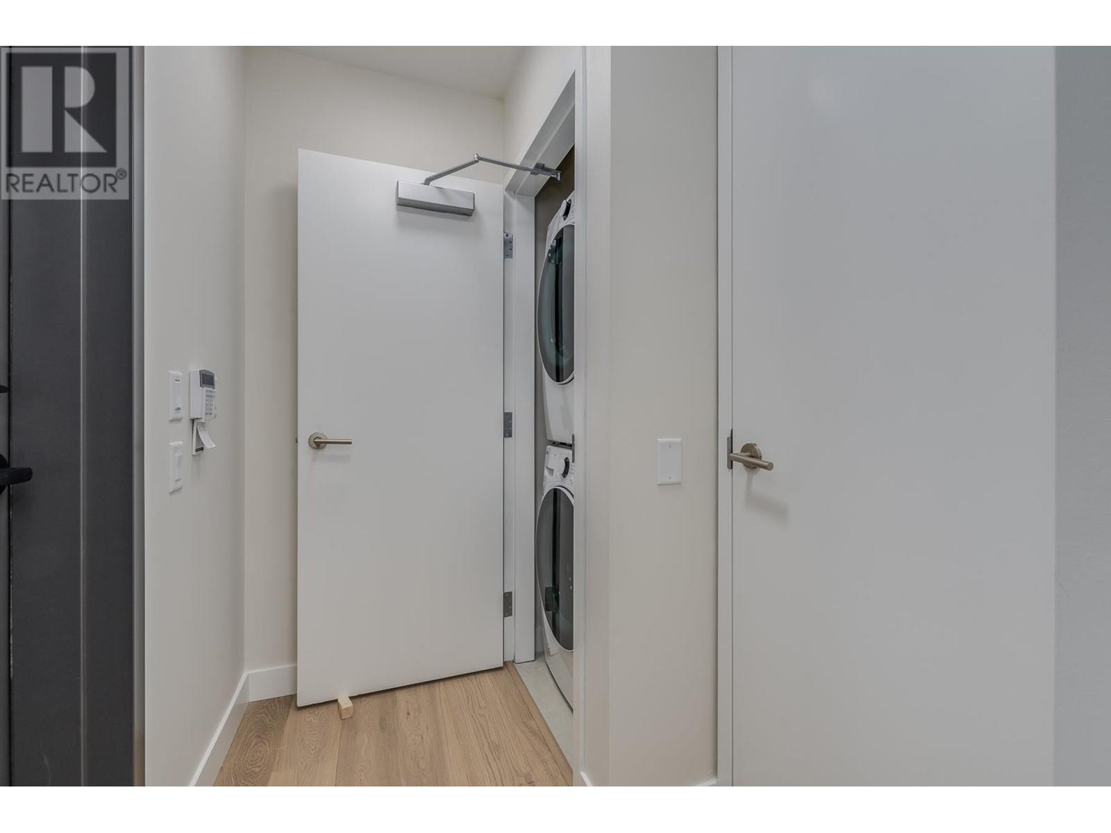 Listing Picture 21 of 30 : 107 5005 ASH STREET, Vancouver / 溫哥華 - 魯藝地產 Yvonne Lu Group - MLS Medallion Club Member