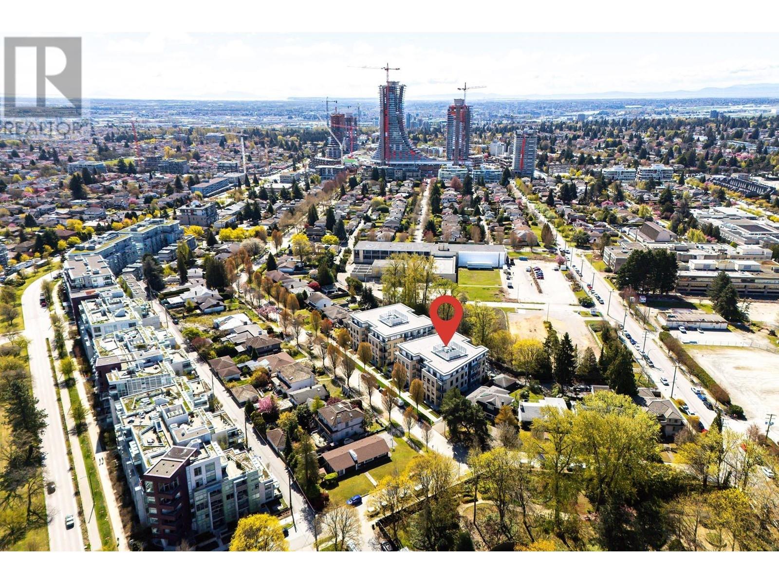 Listing Picture 29 of 30 : 107 5005 ASH STREET, Vancouver / 溫哥華 - 魯藝地產 Yvonne Lu Group - MLS Medallion Club Member