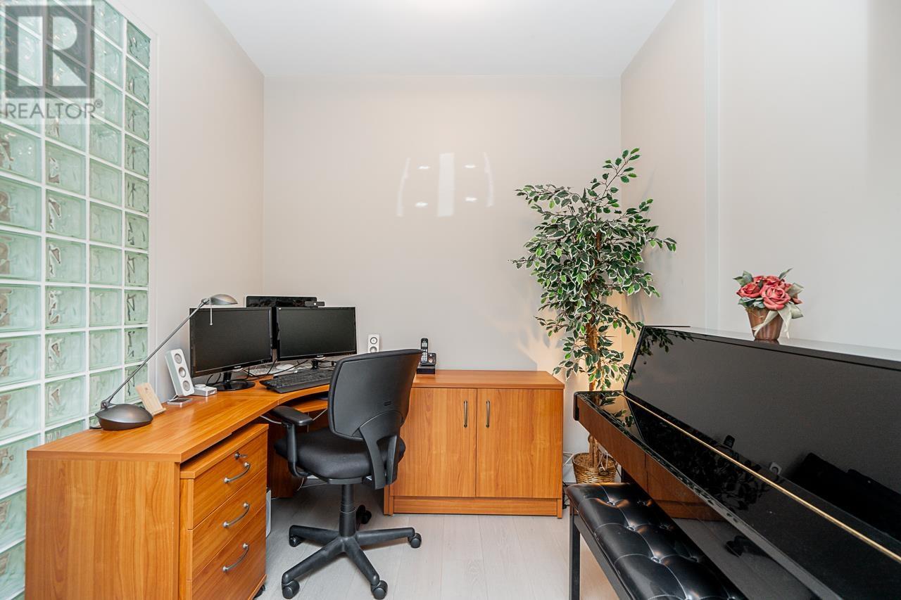 Listing Picture 16 of 33 : 505 4603 HAZEL STREET, Burnaby / 本拿比 - 魯藝地產 Yvonne Lu Group - MLS Medallion Club Member