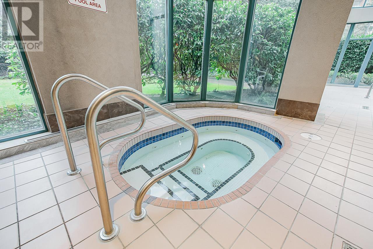 Listing Picture 29 of 33 : 505 4603 HAZEL STREET, Burnaby / 本拿比 - 魯藝地產 Yvonne Lu Group - MLS Medallion Club Member