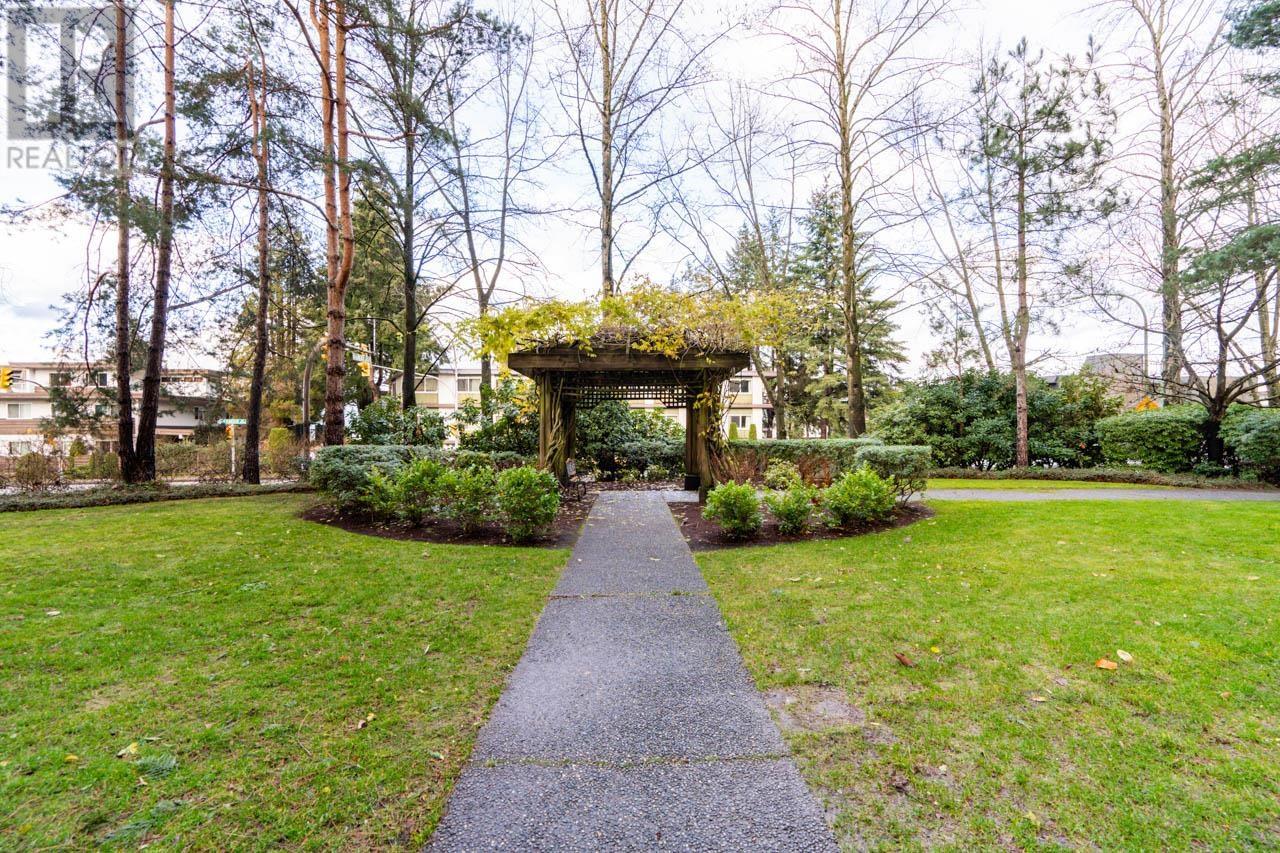 Listing Picture 32 of 33 : 505 4603 HAZEL STREET, Burnaby / 本拿比 - 魯藝地產 Yvonne Lu Group - MLS Medallion Club Member