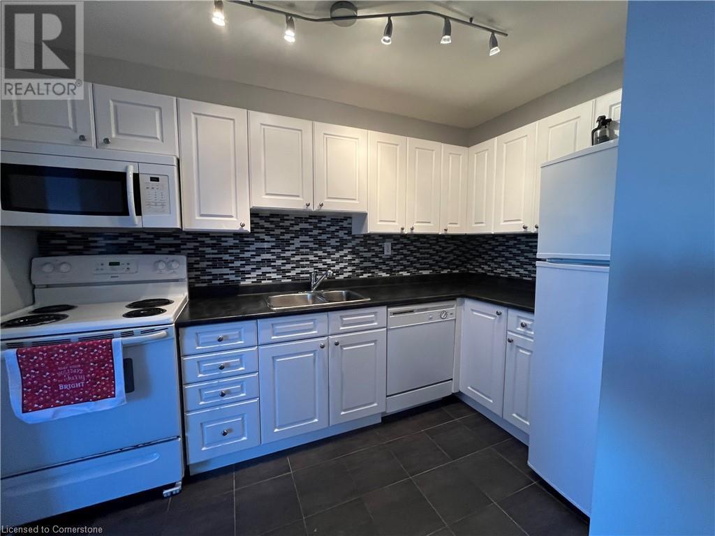 850 Datzell Lane, Kingston, Ontario  K7M 7P8 - Photo 10 - 40683317