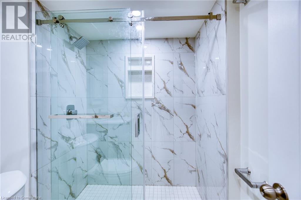 5557 Oscar Peterson Boulevard Unit# Bsmt, Mississauga, Ontario  L5M 0M8 - Photo 9 - 40686762