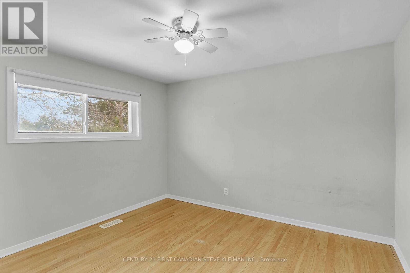 22 Queenston Crescent, London East (East O), Ontario  N5W 1N6 - Photo 17 - X11902700
