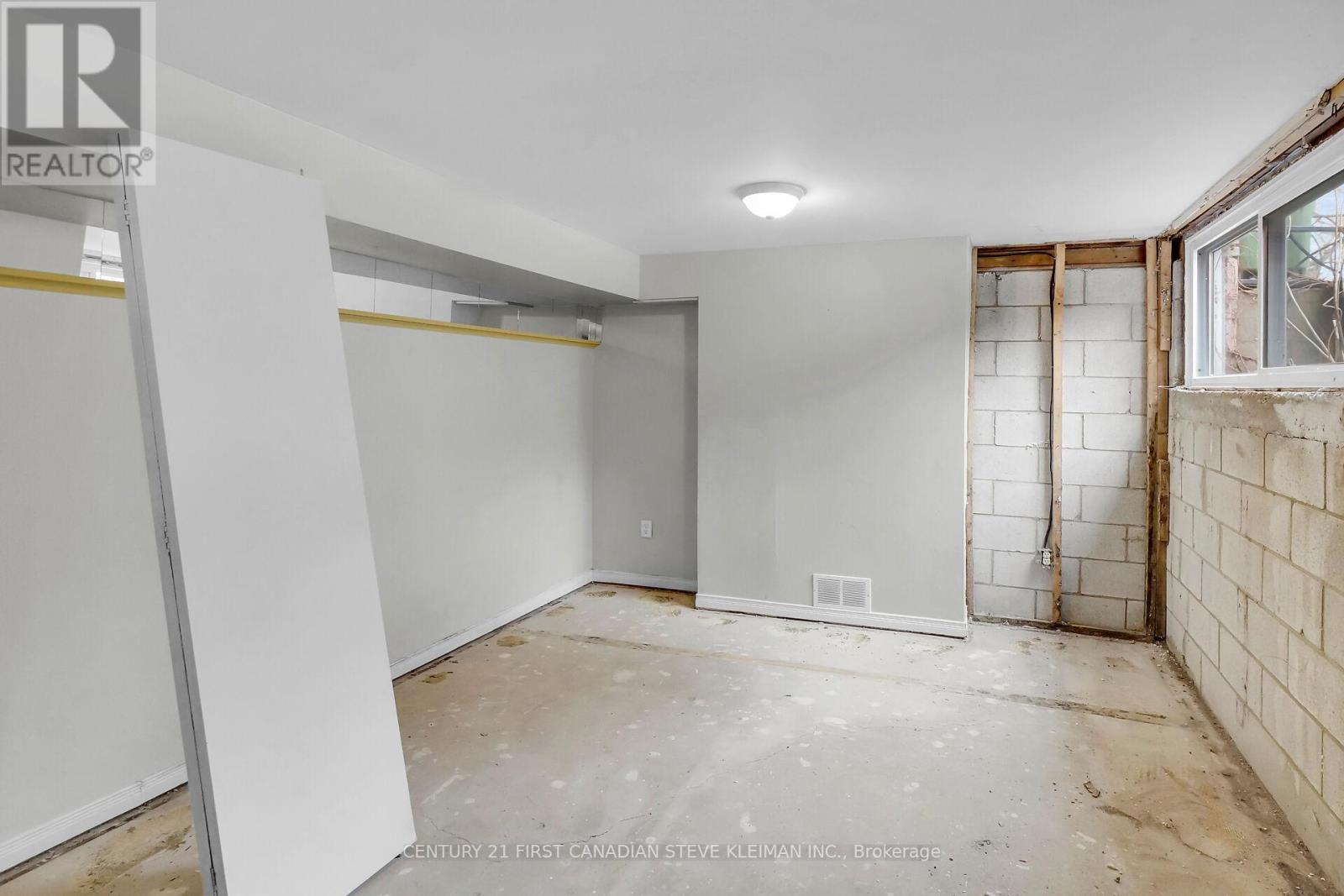 22 Queenston Crescent, London East (East O), Ontario  N5W 1N6 - Photo 22 - X11902700