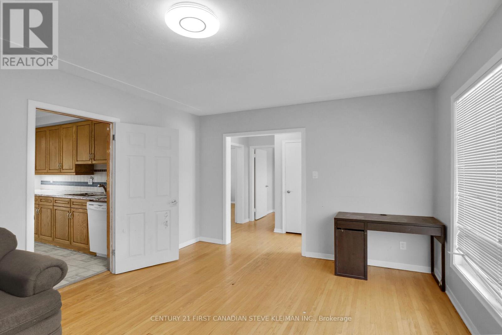 22 Queenston Crescent, London East (East O), Ontario  N5W 1N6 - Photo 6 - X11902700