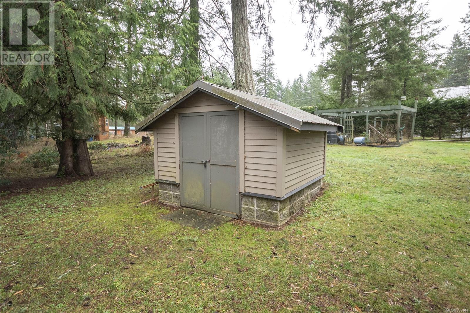 635 Pinewood Rd, Gabriola Island, British Columbia  V0R 1X4 - Photo 30 - 983444