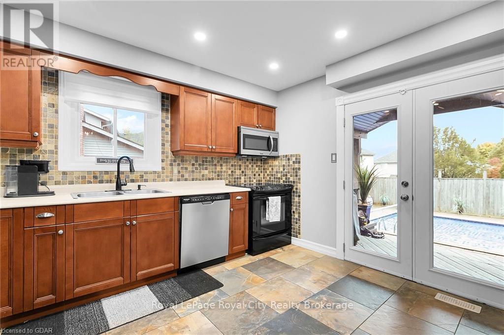 11 Tanager Drive, Guelph, Ontario  N1C 1A5 - Photo 7 - X10876286