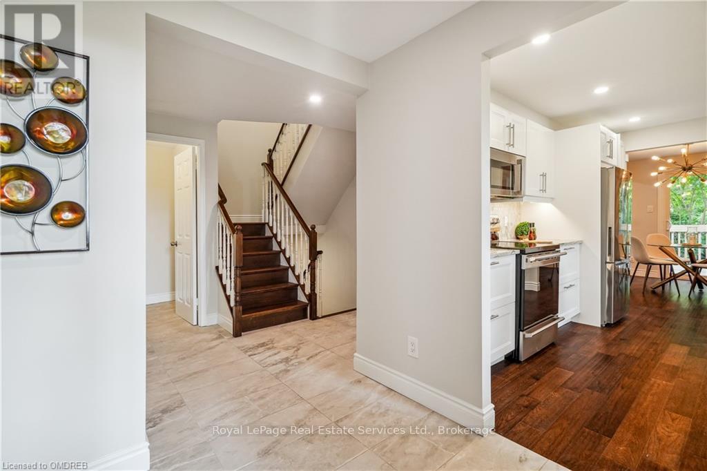 3 - 1513 Upper Middle Road, Burlington, Ontario  L7P 4M5 - Photo 5 - W10407417