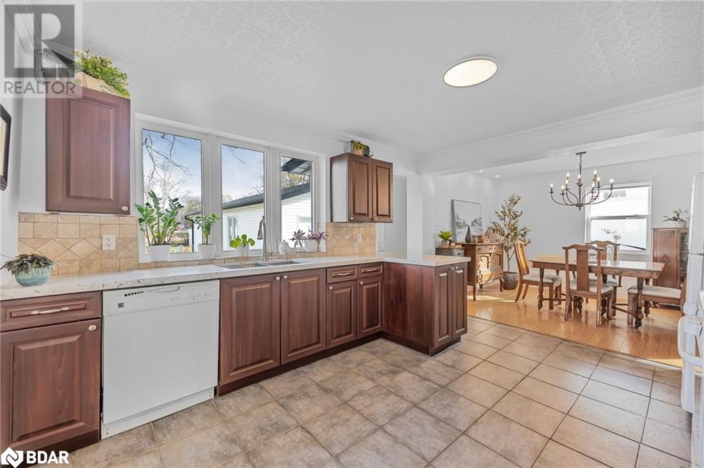 239 Pine Street, Newmarket, Ontario  L3Y 3R2 - Photo 14 - 40686623