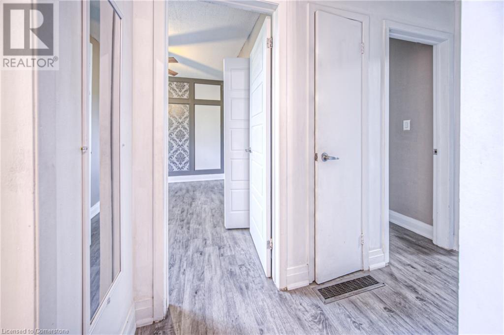 61 Winter Avenue, Cambridge, Ontario  N1R 5Z7 - Photo 14 - 40675216