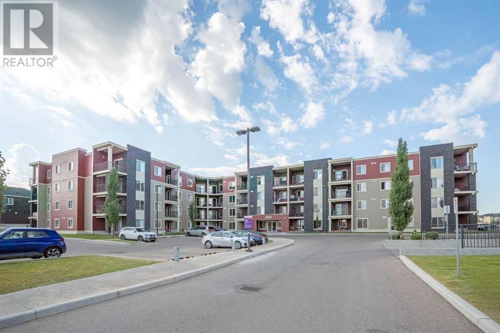 Property at 103, 15 Saddlestone Way NE image 2