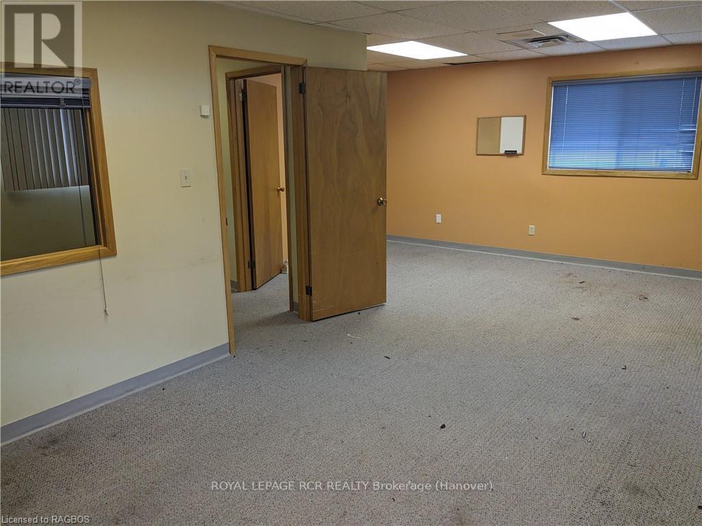 137 George Street W, West Grey (Durham), Ontario  N0G 1R0 - Photo 13 - X10848747