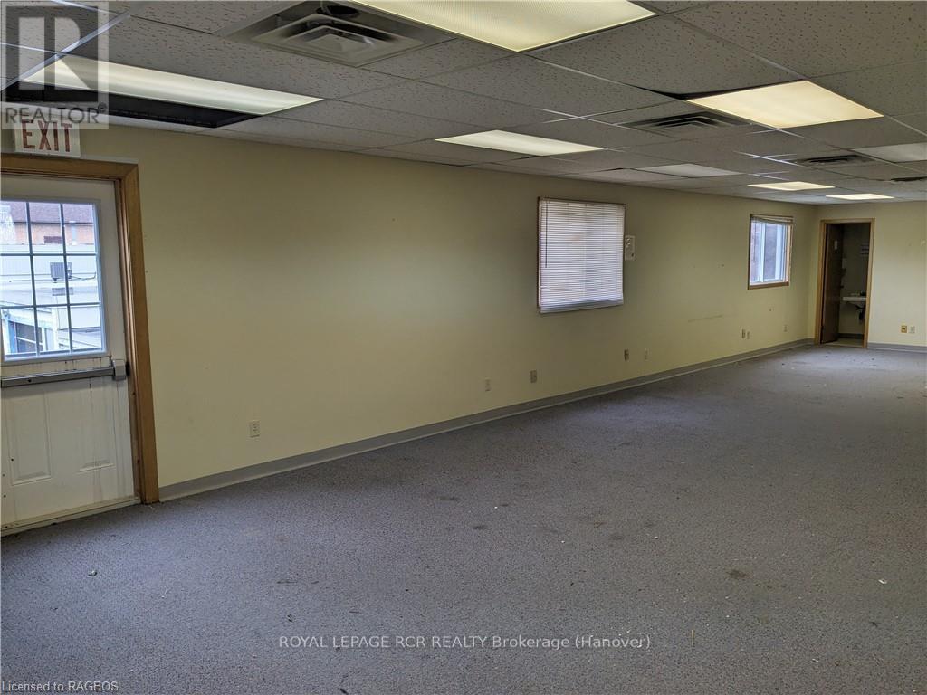 137 George Street W, West Grey (Durham), Ontario  N0G 1R0 - Photo 14 - X10848747