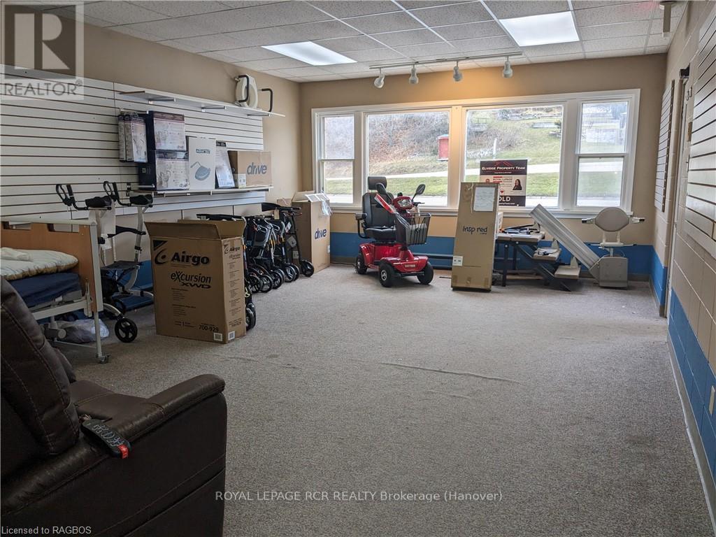 137 George Street W, West Grey (Durham), Ontario  N0G 1R0 - Photo 20 - X10848747