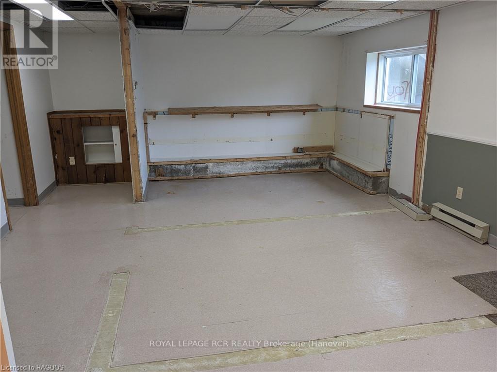 137 George Street W, West Grey (Durham), Ontario  N0G 1R0 - Photo 34 - X10848747