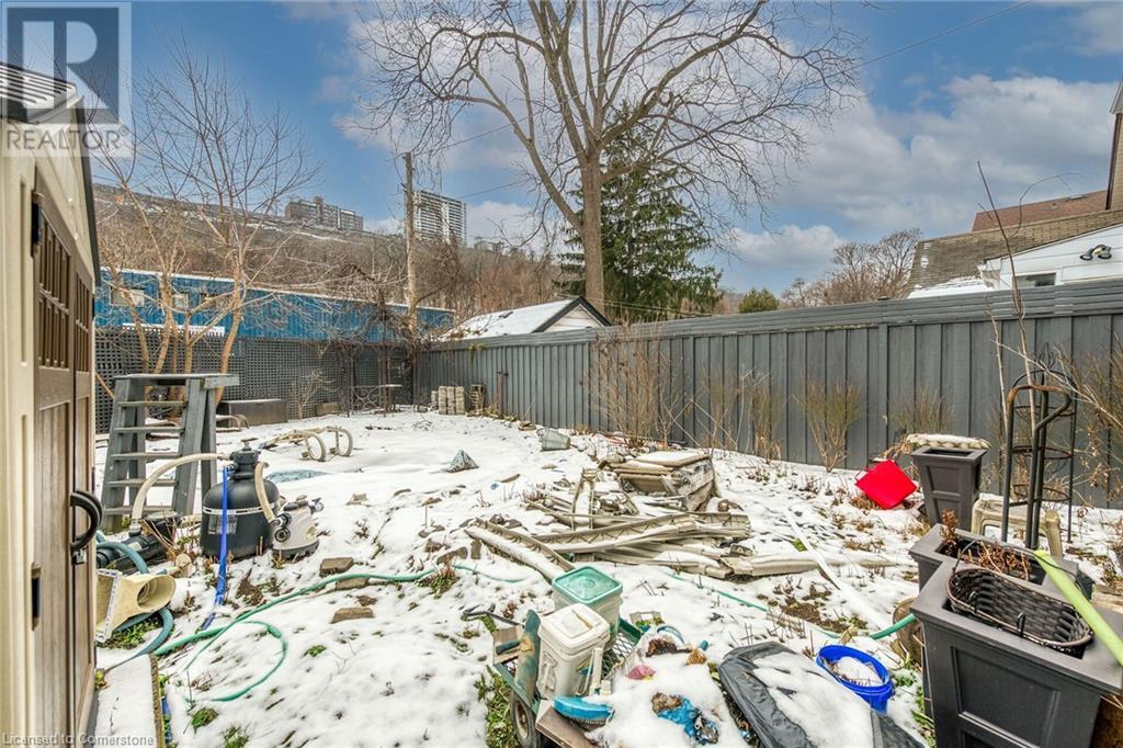 356 Cumberland AvenueHamilton, Ontario  L8M 2A2 - Photo 9 - 40686480