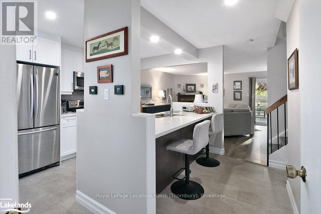 9 - 127 Alfred Street W, Blue Mountains, Ontario  N0H 2P0 - Photo 2 - X10436976