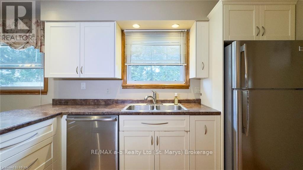 93 Langford Dr Drive, Lucan Biddulph, Ontario  N0M 2J0 - Photo 17 - X10780566