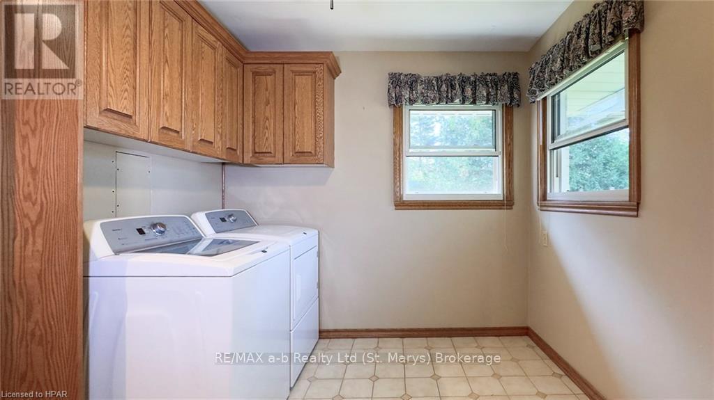 93 Langford Dr Drive, Lucan Biddulph, Ontario  N0M 2J0 - Photo 20 - X10780566