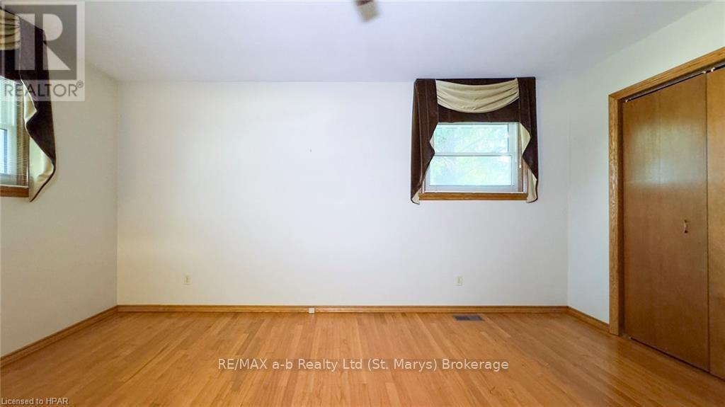 93 Langford Dr Drive, Lucan Biddulph, Ontario  N0M 2J0 - Photo 26 - X10780566