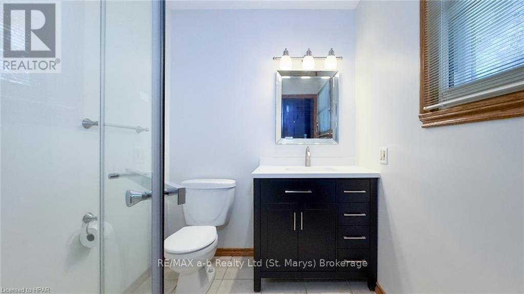 93 Langford Dr Drive, Lucan Biddulph, Ontario  N0M 2J0 - Photo 27 - X10780566