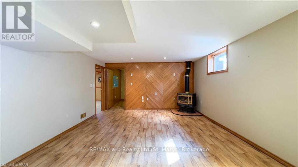 93 Langford Dr Drive, Lucan Biddulph, Ontario  N0M 2J0 - Photo 34 - X10780566