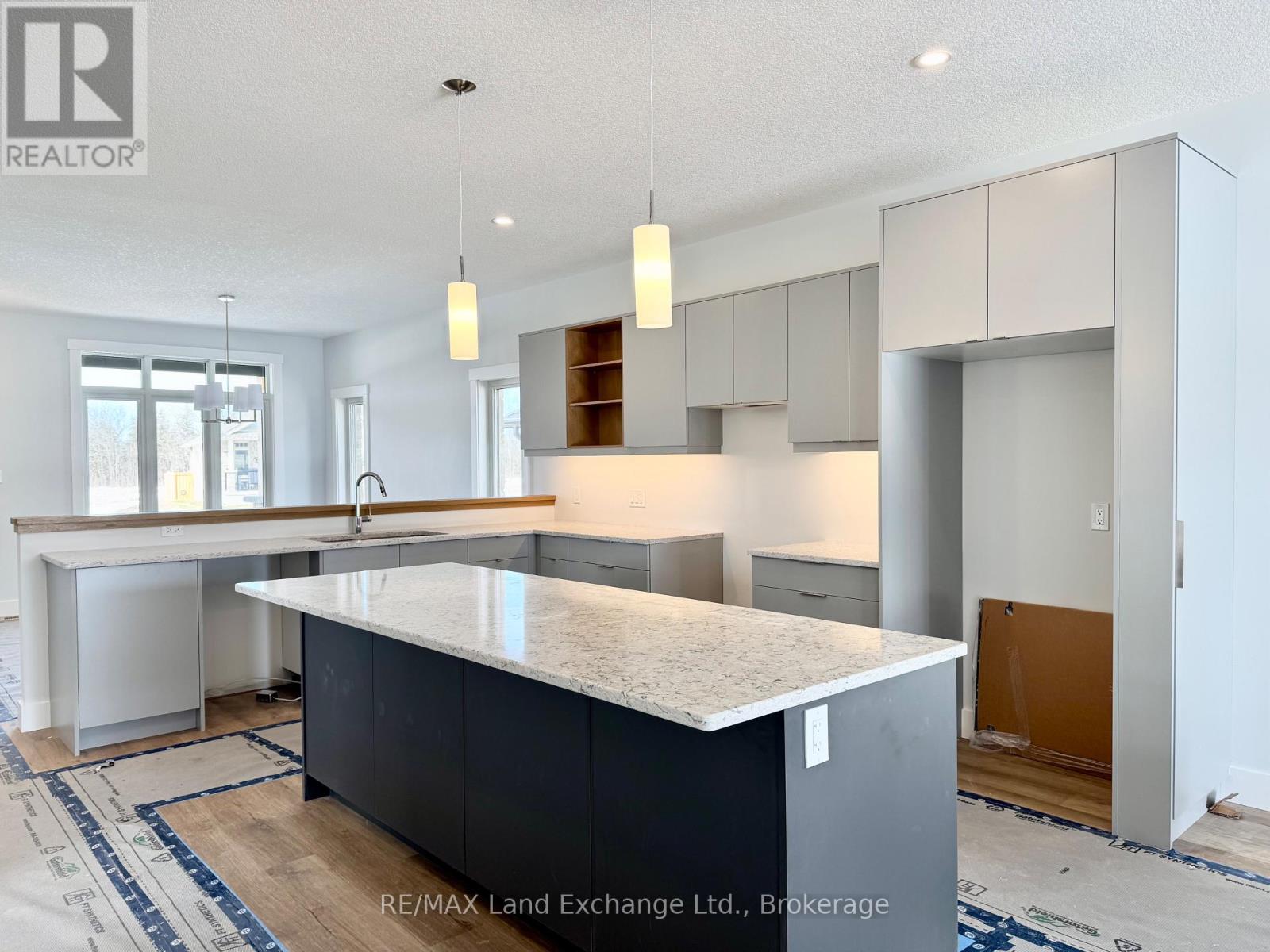 358 Ivings Drive, Saugeen Shores, Ontario  N0H 2C3 - Photo 3 - X11822776