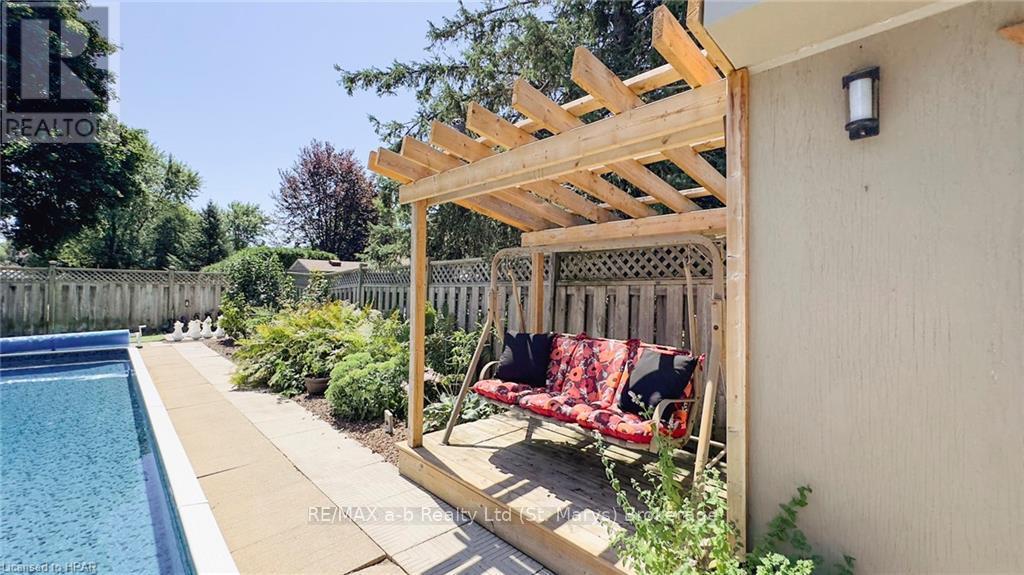 18 Conway Court, Zorra, Ontario  N0M 2M0 - Photo 35 - X10780534