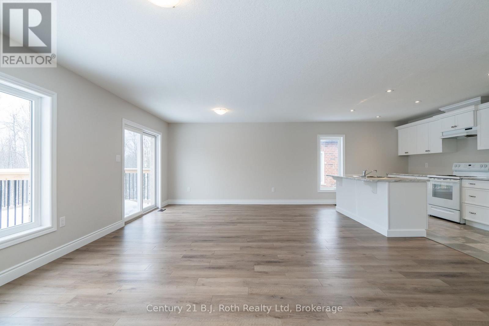 54 Hunter Avenue, Tay, Ontario  L0K 2A0 - Photo 17 - S11902963