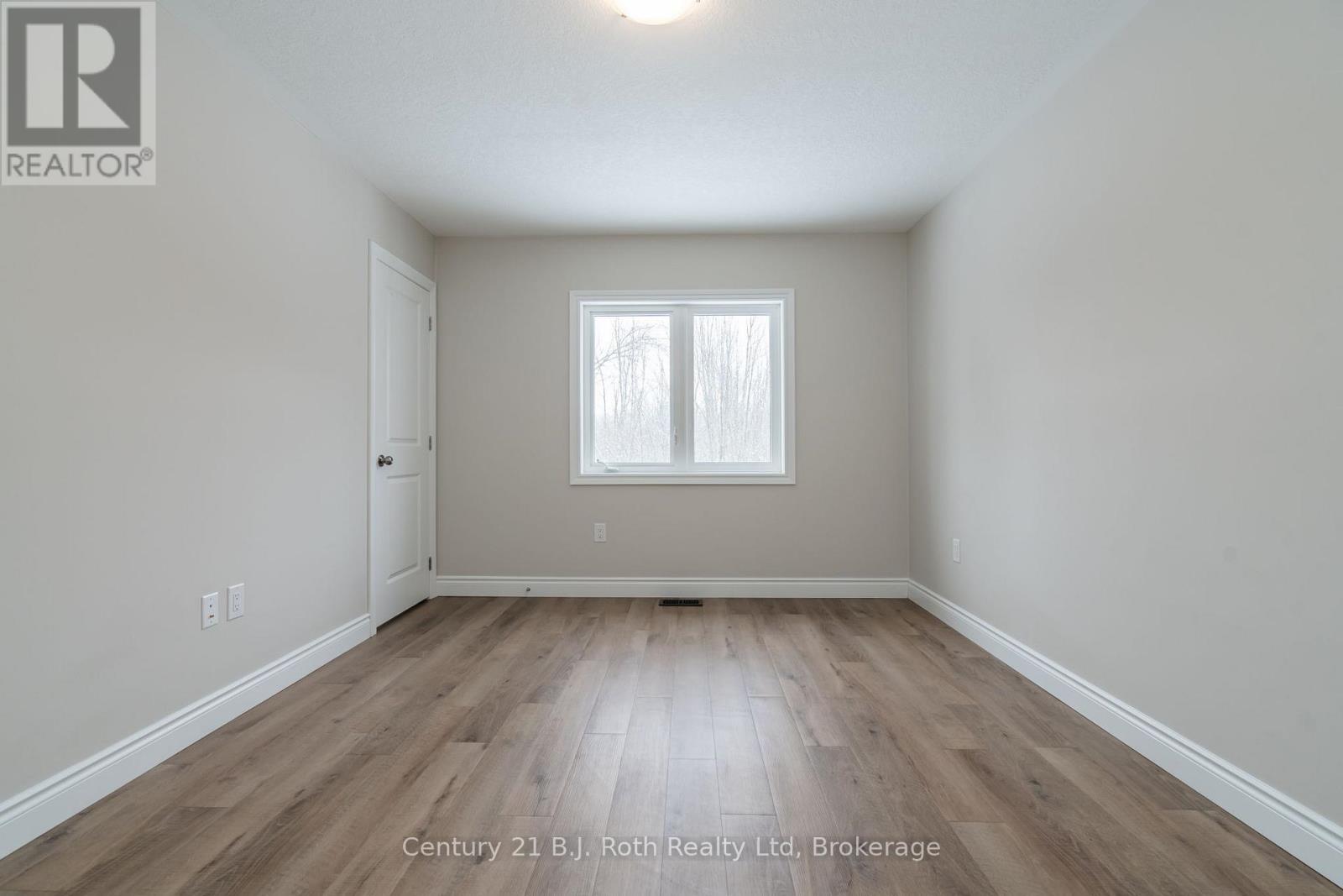 54 Hunter Avenue, Tay, Ontario  L0K 2A0 - Photo 19 - S11902963