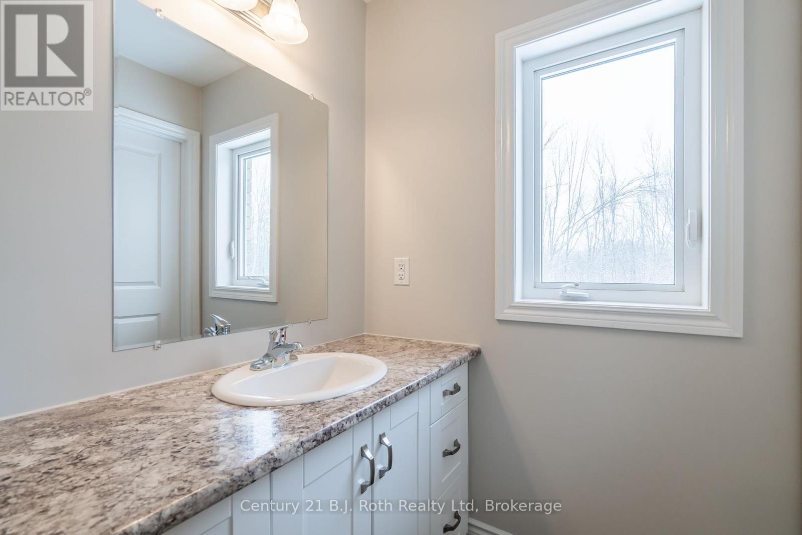 54 Hunter Avenue, Tay, Ontario  L0K 2A0 - Photo 24 - S11902963