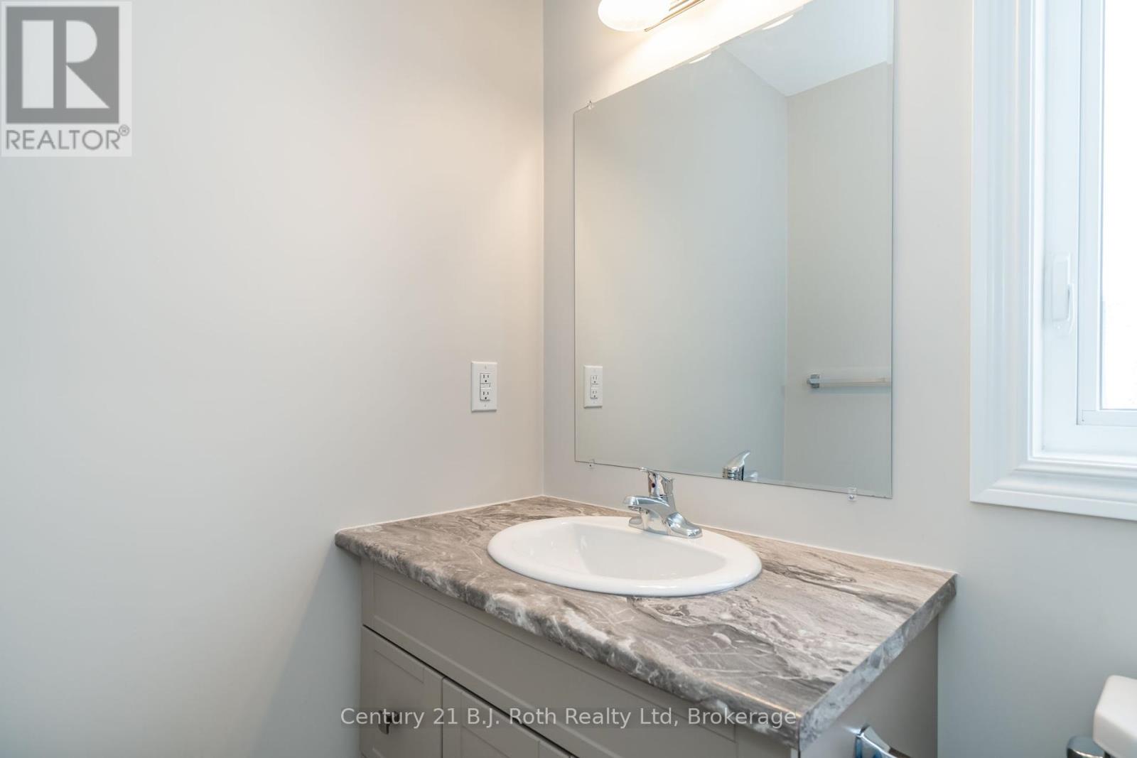 54 Hunter Avenue, Tay, Ontario  L0K 2A0 - Photo 29 - S11902963