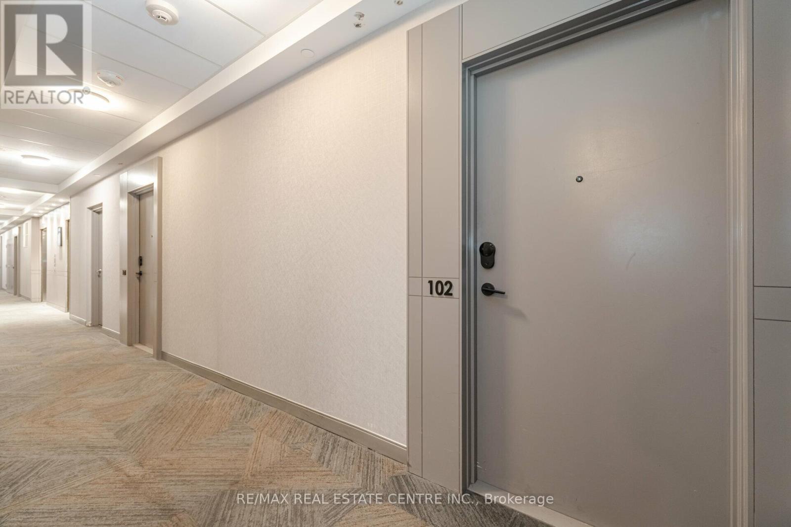 Property at 102B - 4655 METCALFE AVENUE N image 4