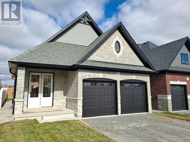 8 ST AUGUSTINE DRIVE, Whitby, Ontario