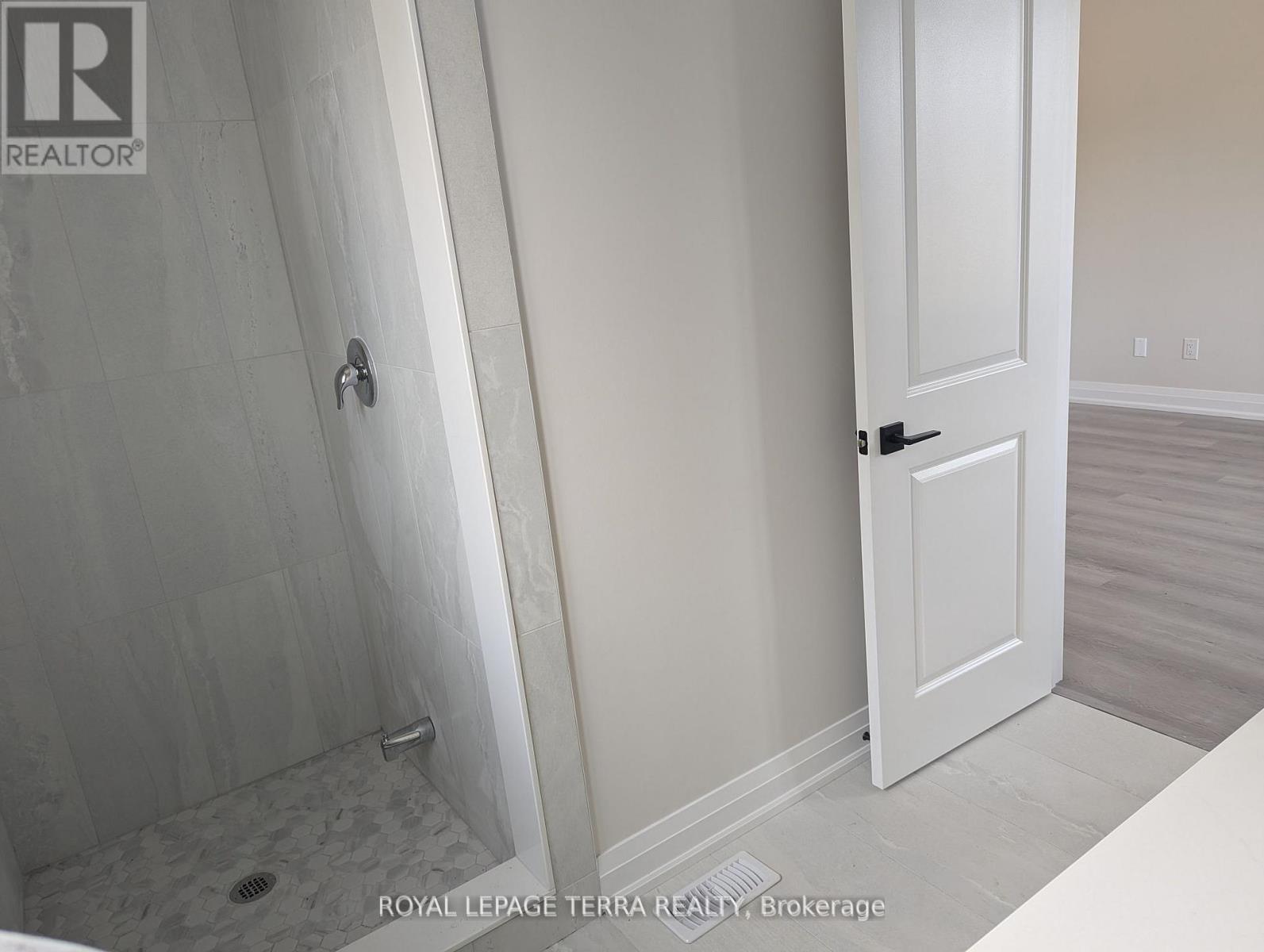 2 Joanne Crescent N, Wasaga Beach, Ontario  L9Z 1R4 - Photo 12 - S11903020