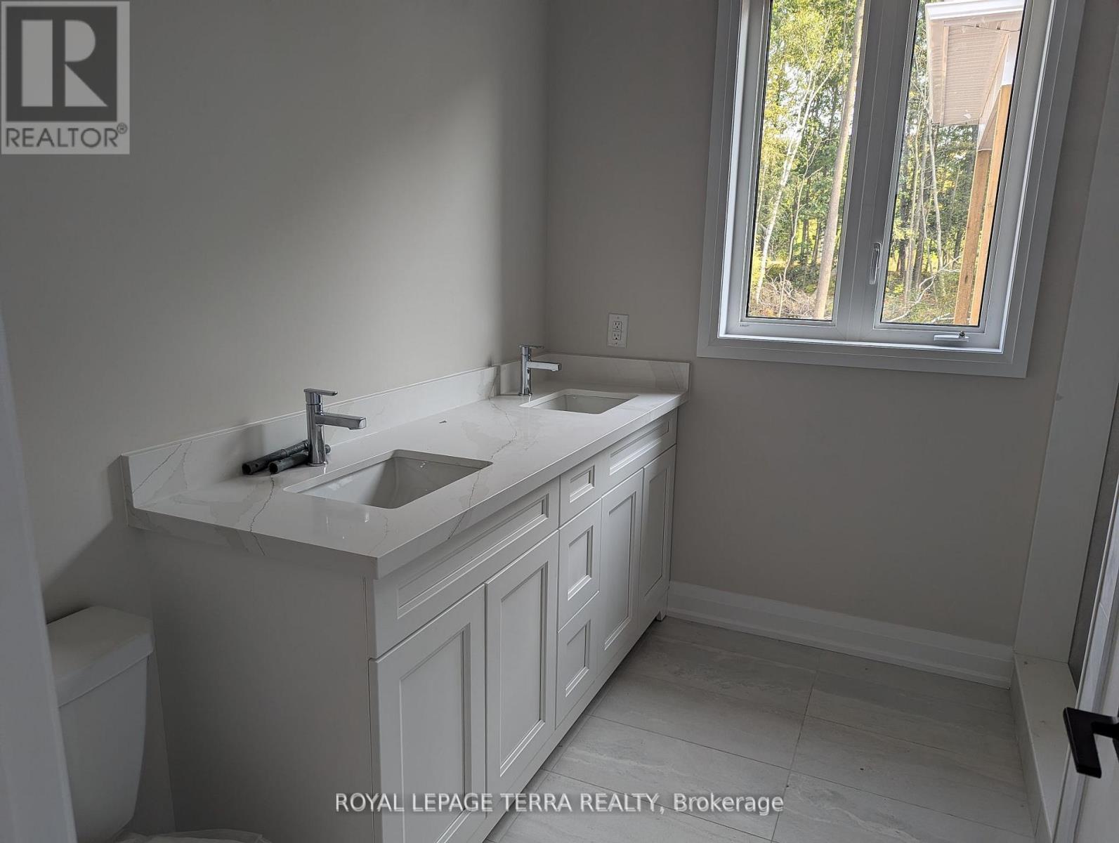 2 Joanne Crescent N, Wasaga Beach, Ontario  L9Z 1R4 - Photo 14 - S11903020