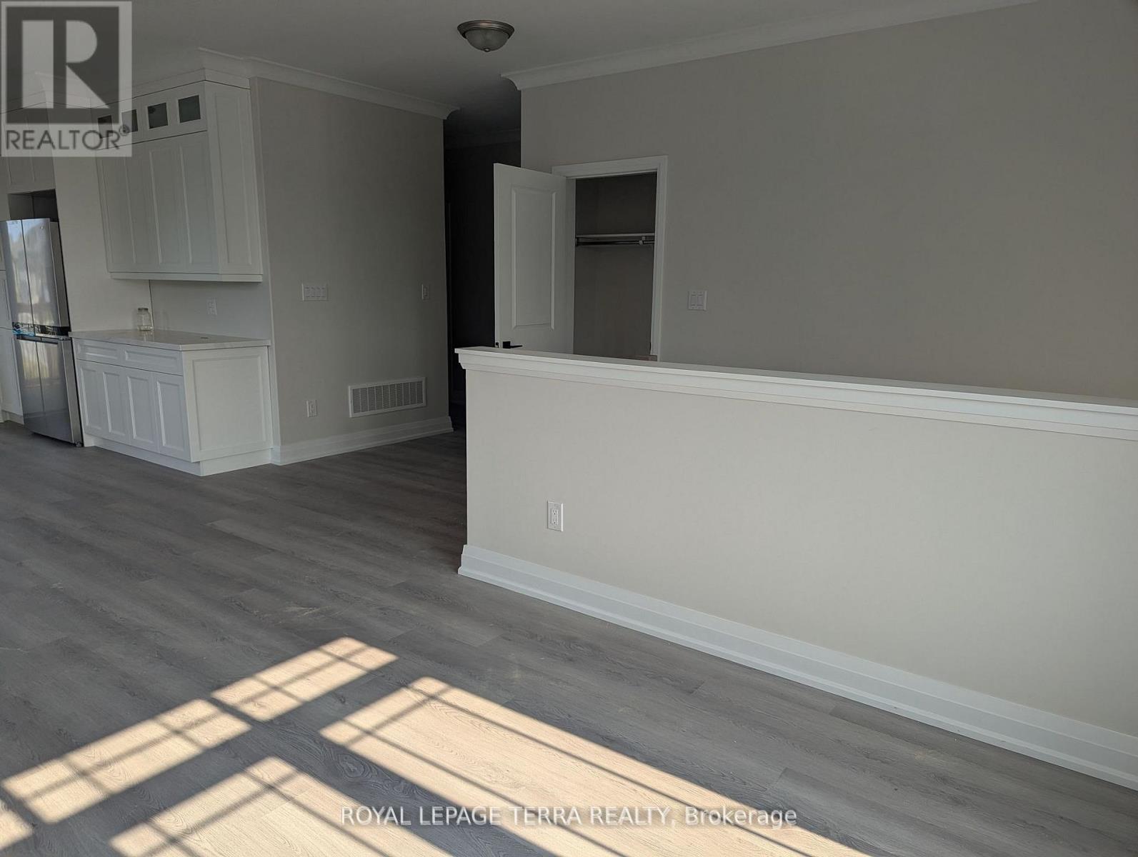 2 Joanne Crescent N, Wasaga Beach, Ontario  L9Z 1R4 - Photo 9 - S11903020
