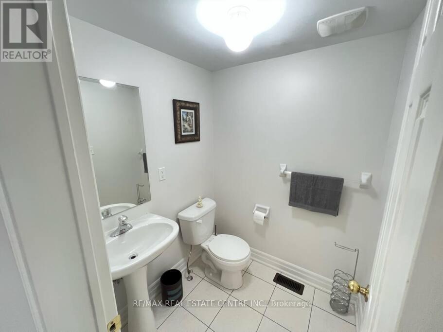 440 Aspendale Crescent, Mississauga, Ontario  L5W 0E7 - Photo 21 - W11903027