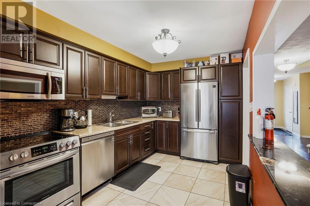 255 Mount Albion Road Unit# 31, Hamilton, Ontario  L8K 6P7 - Photo 13 - 40686805