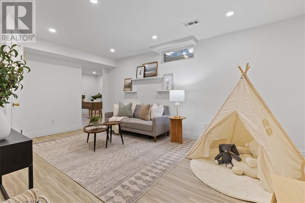 65 Inwood CrescentKitchener, Ontario  N2M 2L9 - Photo 25 - 40665551