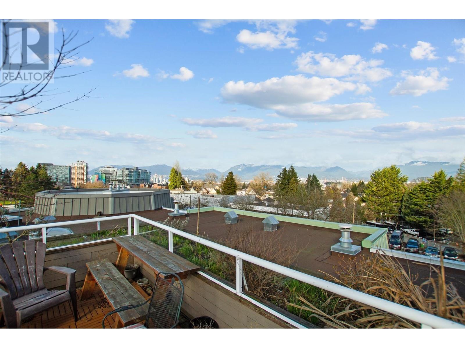 Listing Picture 2 of 21 : 414 488 KINGSWAY, Vancouver / 溫哥華 - 魯藝地產 Yvonne Lu Group - MLS Medallion Club Member