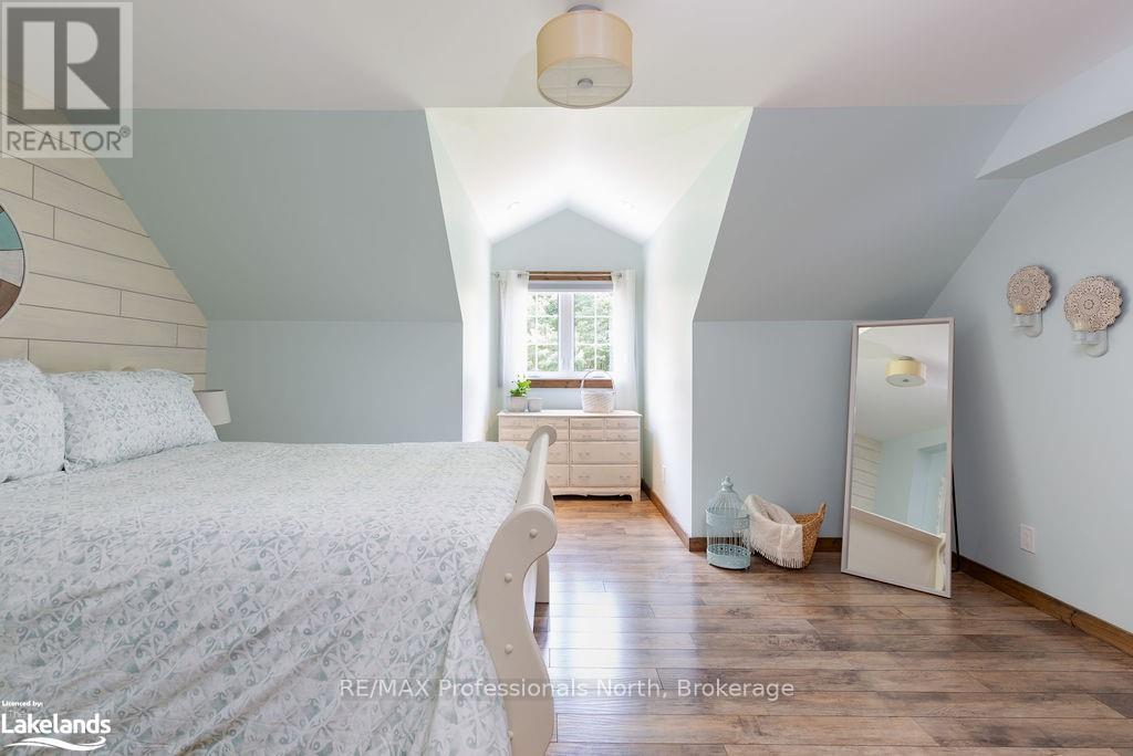 427 Skyhills RoadHuntsville (Chaffey), Ontario  P1H 2N5 - Photo 12 - X11903105