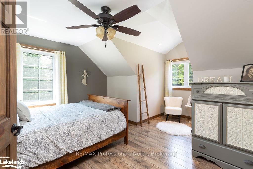 427 Skyhills RoadHuntsville (Chaffey), Ontario  P1H 2N5 - Photo 14 - X11903105