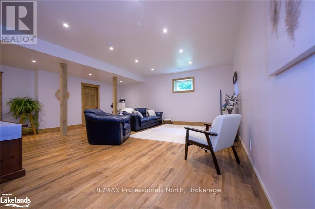 427 Skyhills RoadHuntsville (Chaffey), Ontario  P1H 2N5 - Photo 23 - X11903105