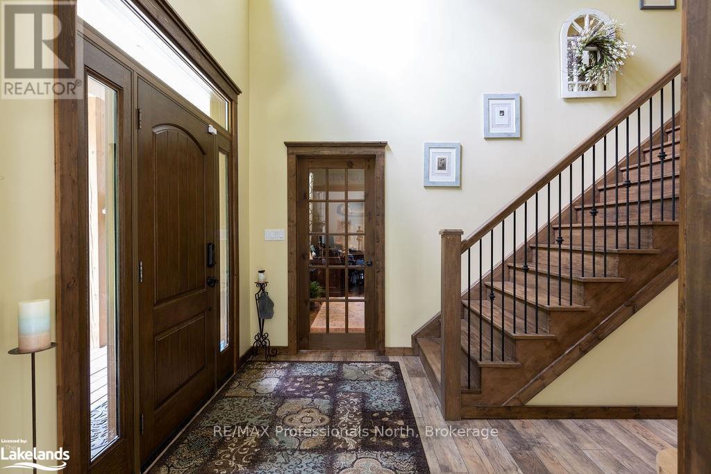 427 Skyhills RoadHuntsville (Chaffey), Ontario  P1H 2N5 - Photo 7 - X11903105