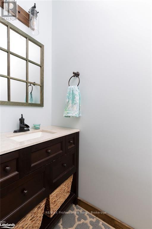 427 Skyhills RoadHuntsville (Chaffey), Ontario  P1H 2N5 - Photo 8 - X11903105