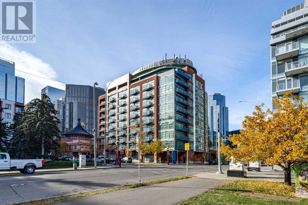 806, 205 Riverfront Avenue SW, Calgary, Alberta