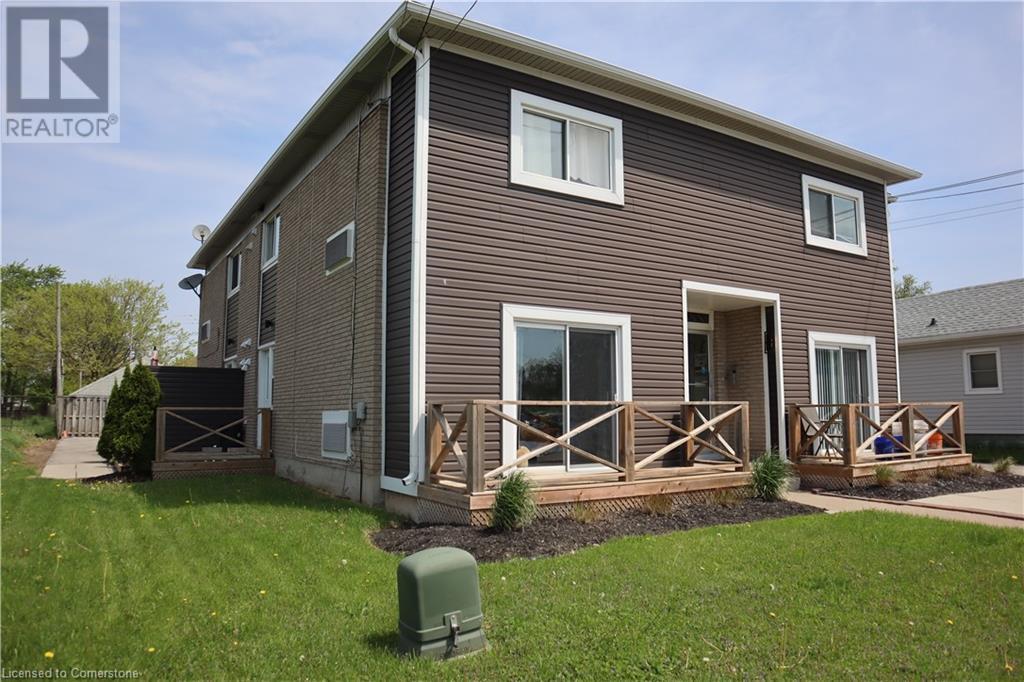 52 Lincoln Street, Welland, Ontario  L3C 5J1 - Photo 2 - 40669651